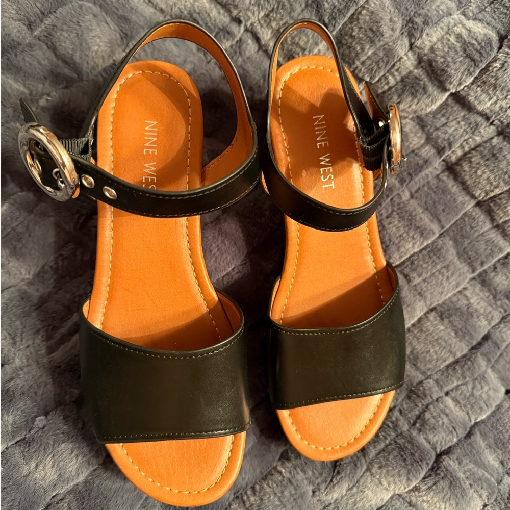 Nine West Black and Brown Sandals